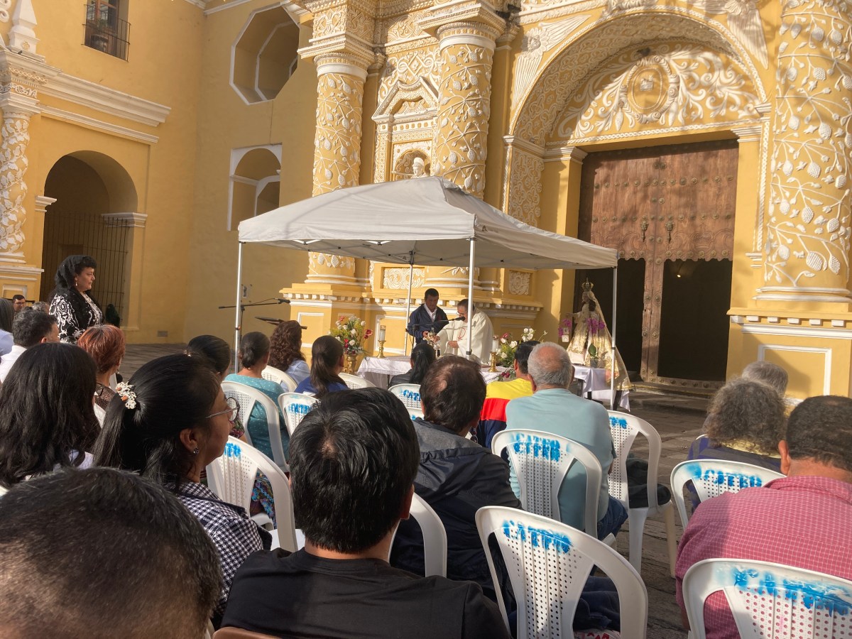 The day of 199&nbsp;earthquakes